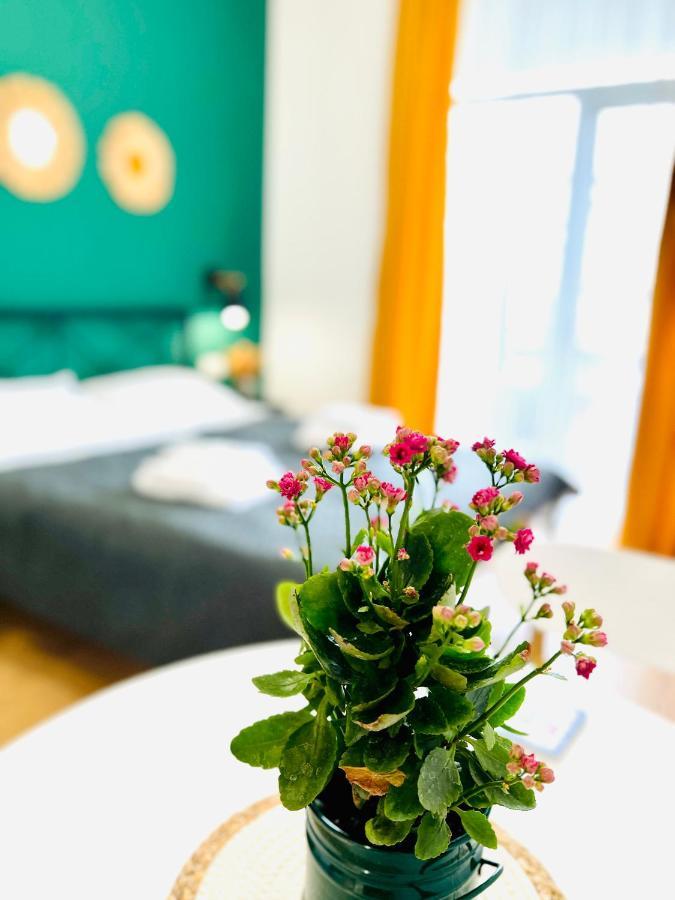 Ortachala Romantic Apartments Tbilisi Eksteriør billede
